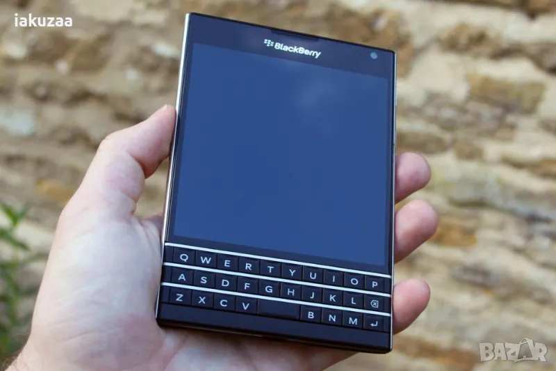 Купувам blackberry passport , снимка 1