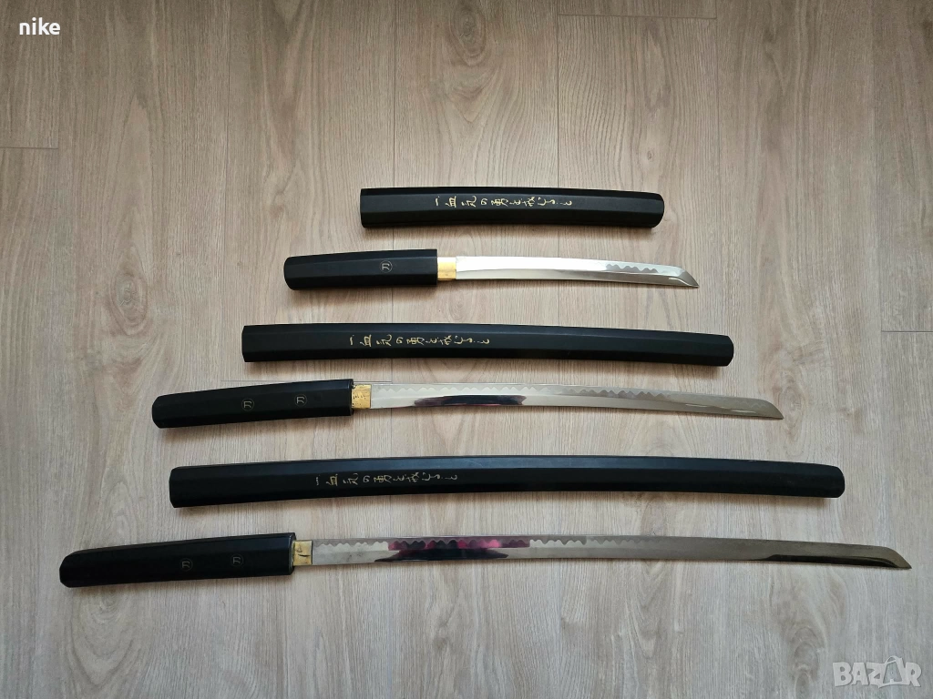 К-т сувенирни саби тройка със стойка   , снимка 1