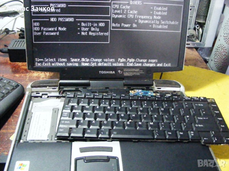 Ретро лаптоп за части Toshiba Tecra M1 , работещ, lpt port, снимка 1