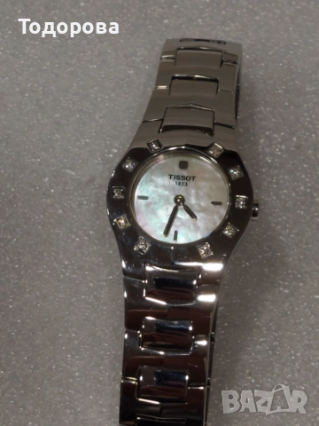 Дамски часовник Tissot с 10 диаманта и седефен циферблат,машина кварц, снимка 2 - Дамски - 52807085