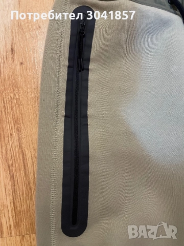 Nike Tech Fleece S, снимка 3 - Панталони - 52415832