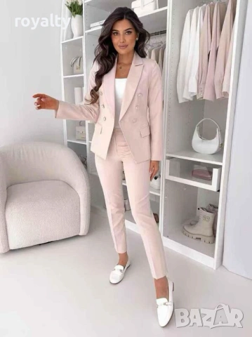 Дамски Елегантен Костюм с Копчета