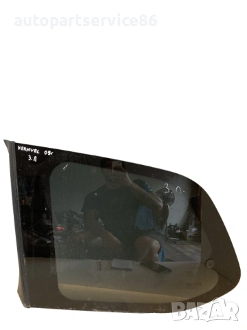 Стъкло на задната лява врата за KIA Carnival (2006–2012)