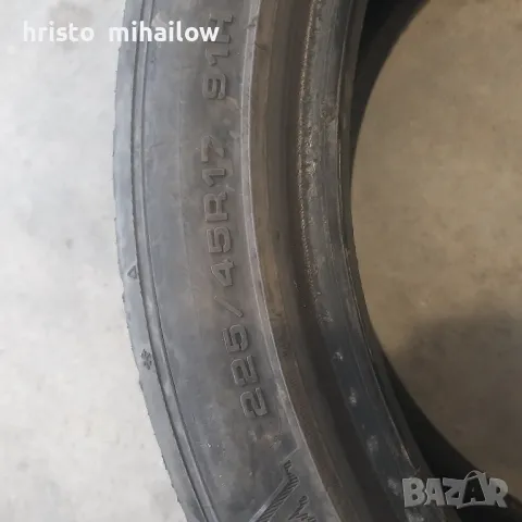 Зимни  гуми      DUNLOP 225/45/17.Много запазени.4бр, снимка 4 - Гуми и джанти - 48180406