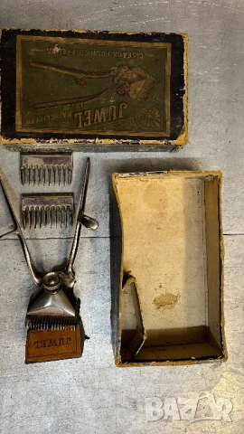 Ръчна машинка за подстигване.