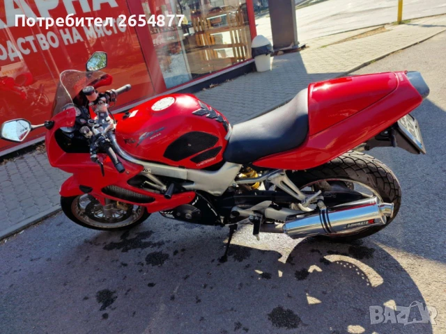 Honda VTR1000F, снимка 3 - Мотоциклети и мототехника - 51324997