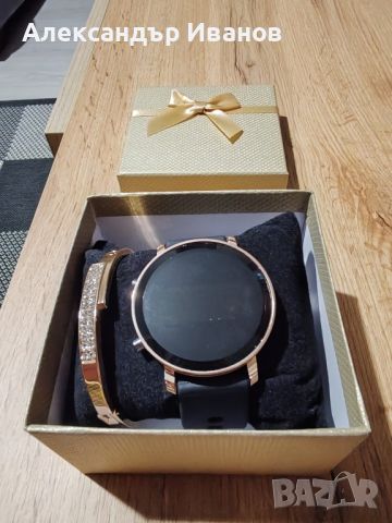 Дамски комплект часовник с гривна, снимка 2 - Бижутерийни комплекти - 46202421