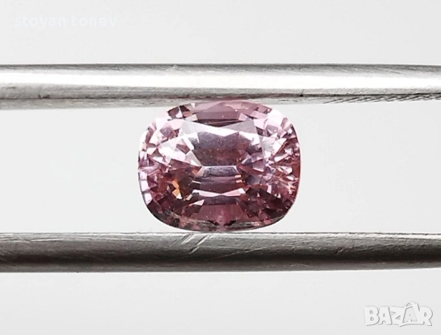  Изключителен естествен розов шпинел 1,00 карат – Колекционерско качество! Сертификат!, снимка 3 - Други - 54153127