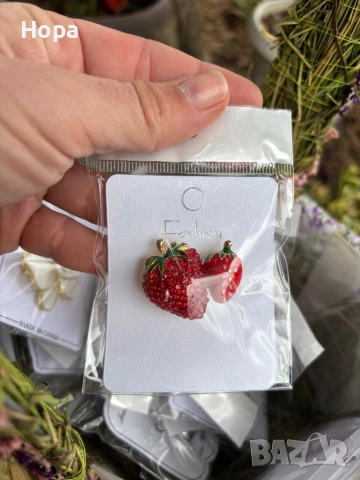 Брошки, снимка 7 - Други - 20685683