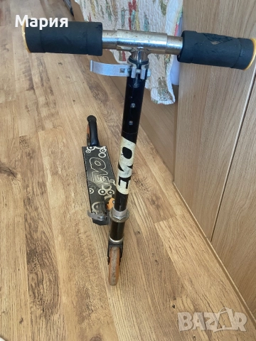 Детска метална тротинетка, снимка 2 - Детски велосипеди, триколки и коли - 52664049