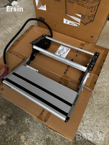 Електрическа Степенка Thule SGL STEEP COMPACT 12V 500 , снимка 5 - Къмпинг мебели - 53403324