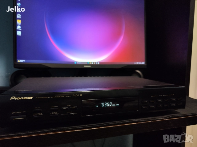 Тунер Pioneer F-104