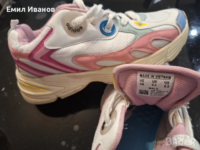 Дамски Адидас маратонки, снимка 3 - Маратонки - 53484866