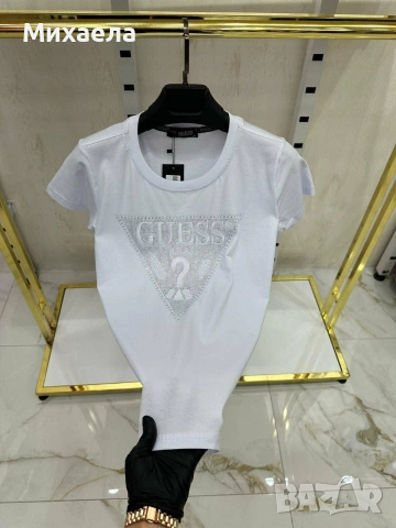Памучни дамски тениски Guess - няколко вида - 18€, снимка 2 - Тениски - 54095972