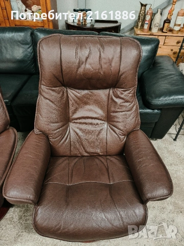 Комплект от две Relax кресла с табуретка от естествена кожа , снимка 4 - Дивани и мека мебел - 54129600