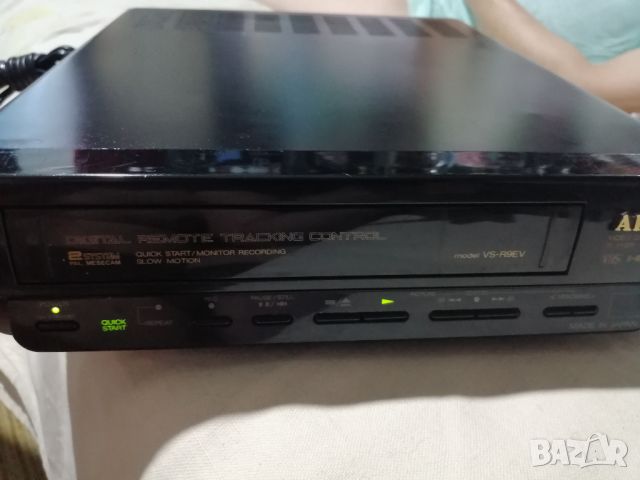 VHS midi Akai VS-R9EV и Orion N300E-VK, снимка 1 - Плейъри, домашно кино, прожектори - 46579205