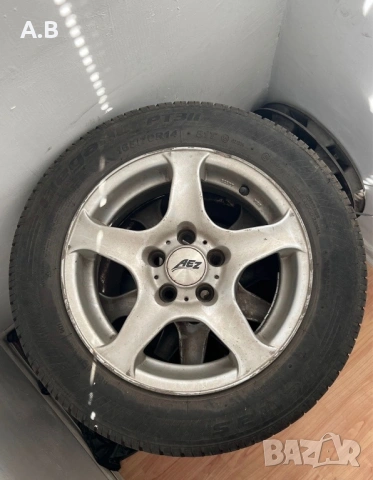 Летни гуми с джанти 165/70R14 /5x100
