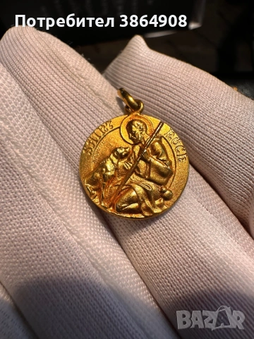 Колекция позлатени католически медальони, снимка 8 - Антикварни и старинни предмети - 54066137