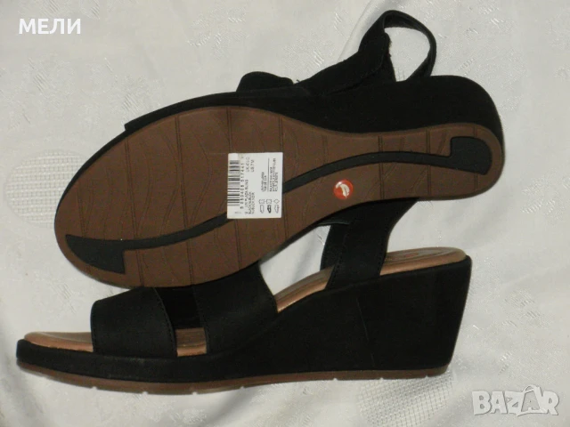 CLARKS нови естествен набук 37и1/2, снимка 6 - Сандали - 51013701