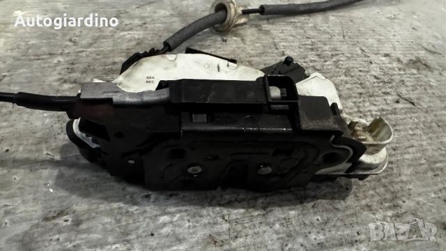 Брава за врата на VW Golf 7 2015 - 5K1837015E, снимка 2 - Части - 53080862