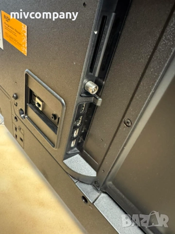 Смарт телевизор 50' BUSH DLED50UHDHDRS1 за части, снимка 4 - Части и Платки - 53563460