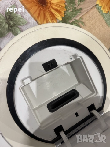 Робот прахосмукачка Medion MD 18600, снимка 5 - Прахосмукачки - 53896076