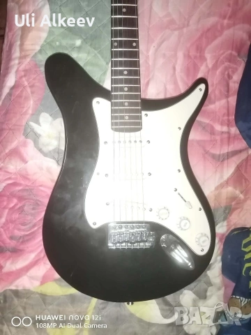 Електрическа китара + усилвател + fuzz starter kit, снимка 2 - Друга електроника - 54272207