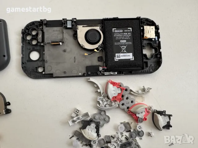 Nintendo Switch Lite на части, снимка 2 - Nintendo конзоли - 36248138