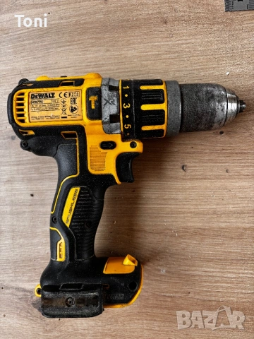 Dewalt винтоверт, снимка 2 - Винтоверти - 53931149
