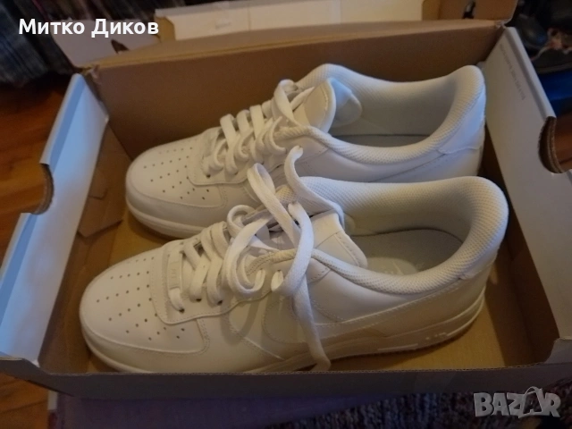 Nike Air Force 1 US 9.5 UK 8.5 #43 275 мм маркови нови маратонки естест.кожа бял Найк
