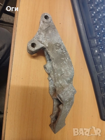 Конзола / лапа скоростна кутия за Фолксваген Транспортер Т4 02B 409 905 J, снимка 2 - Части - 54192629