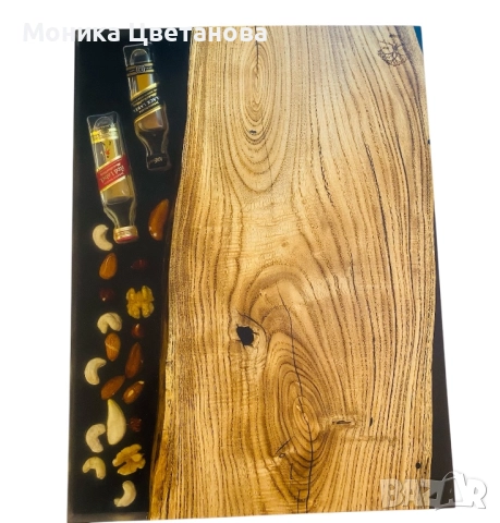 Помощна масичка от епоксидна смола и дърво , снимка 3 - Маси - 52315441