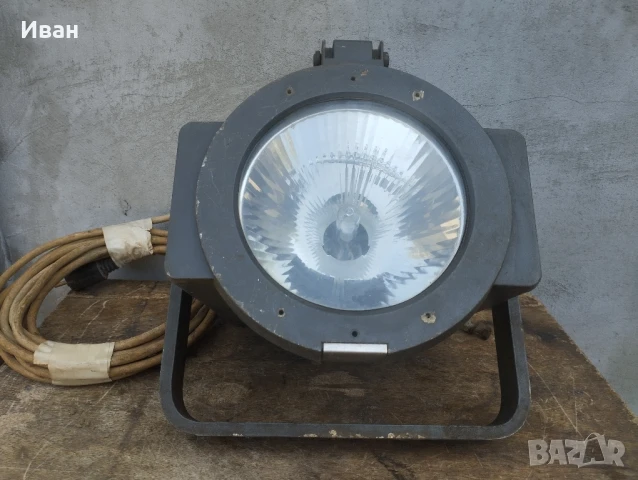 Индустриален прожектор Philip's mvf 606, снимка 2 - Прожектори - 50536894