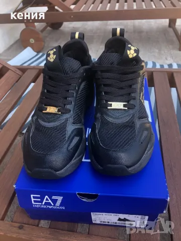 Оригинални маратонки Emporio Armani EA7, снимка 2 - Маратонки - 50186357