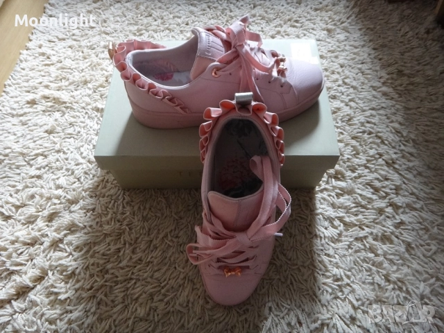 Оригинални розови маратонки Ted Baker, 36 номер, снимка 13 - Маратонки - 52537531