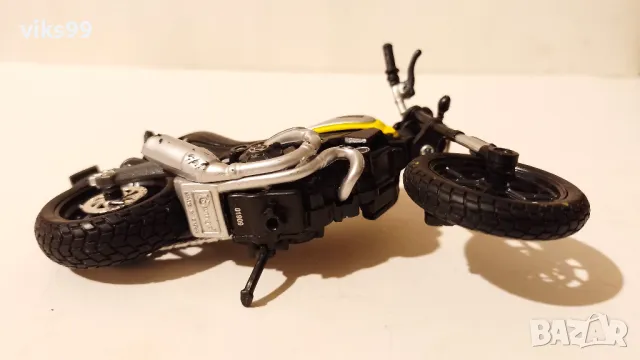 Мотор Bburago Ducati Scrambler - Мащаб 1:18, снимка 5 - Колекции - 47735627