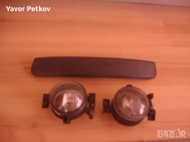 2006 Форд Фокус халогени Ford Focus fog lights , снимка 11 - Части - 47623534