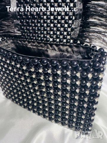 Дамска чанта от перли кристали и пера , снимка 8 - Чанти - 52502138