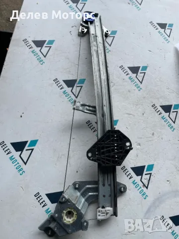 Преден ляв стъклоповдигач от Subaru Forester SJ 2.0i AWD двигател FB20, 150 кс., автоматик , снимка 2 - Части - 49771717