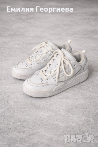 Дамски маратонки Adidas 42 номер , снимка 4 - Маратонки - 53939306