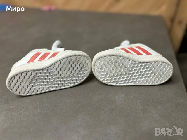 Детски маратонки Adidas 20, снимка 3 - Бебешки обувки - 53929562