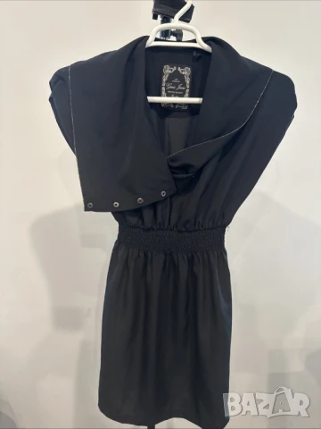 Guess дамска рокля XS/S, снимка 4 - Рокли - 50551288