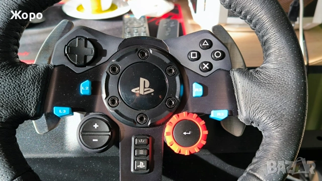 Волан с педали, скоростен лост и стойка Logitech G29, снимка 4 - Джойстици и геймпадове - 53402875