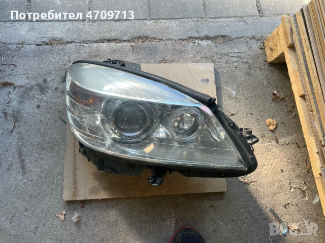 Фар за w204 ксенон с баласт (десен)