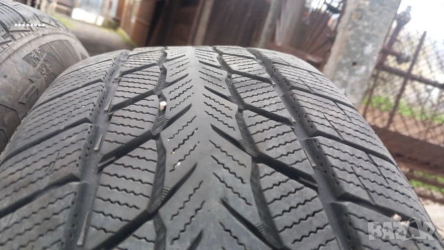 зимни гуми 16ки, снимка 3 - Гуми и джанти - 54206260