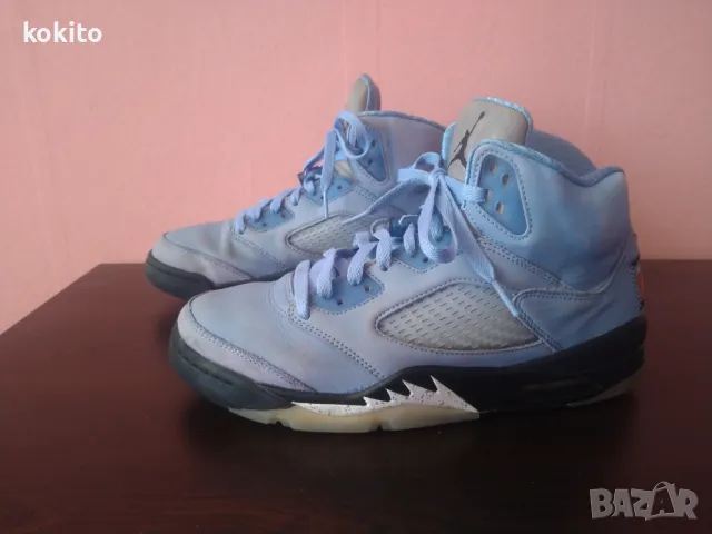 Nike Air Jordan 5 Retro Blue -  оригинални кецове номер 42, снимка 1 - Кецове - 46902300