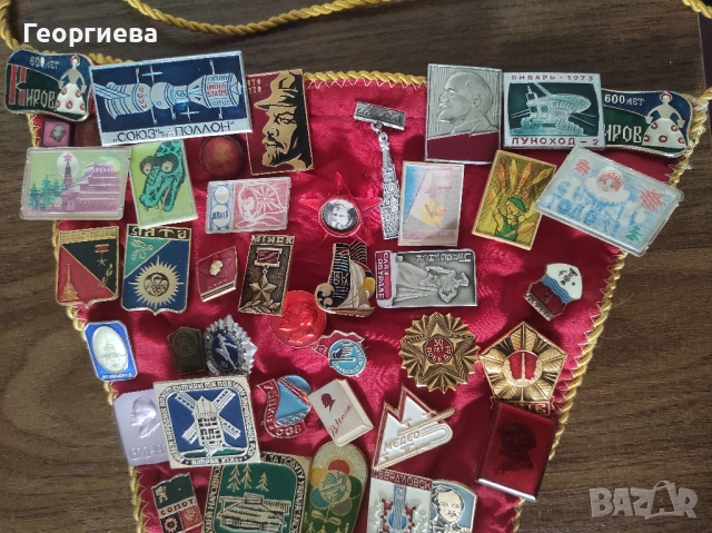 Значки, снимка 2 - Колекции - 51819672