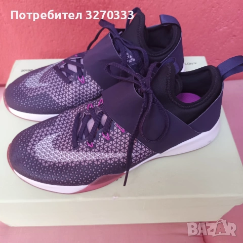Дамски маратонки Nike 