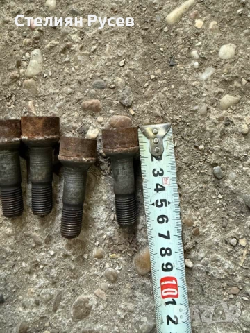 180825 секретни болтове за mercedes S class w 221 -35 лв или 17,9евро 60мм обща дължина 4 перфектни , снимка 4 - Части - 52027693