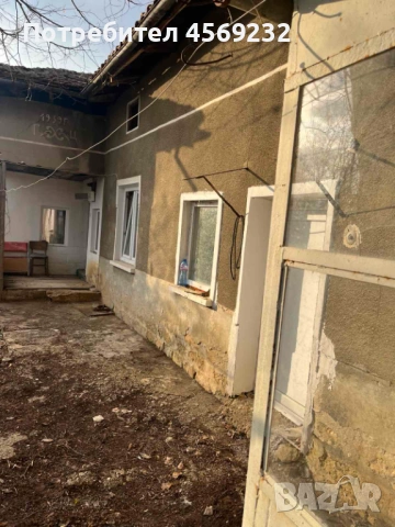 Къща с голям двор в с. Брестовица, снимка 7 - Къщи - 54026604